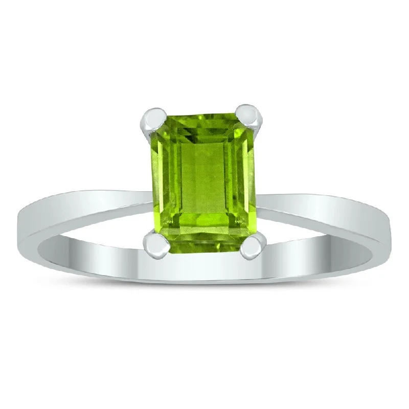 Emerald Shaped 7X5MM Peridot Solitaire Ring in 10K White Gold