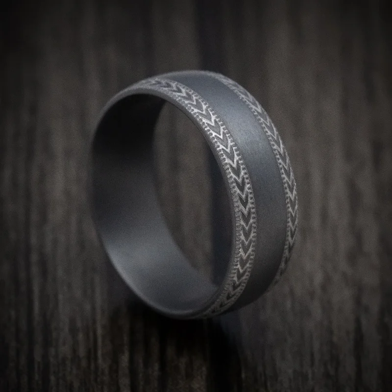 Darkened Tantalum Men's Ring with Edge Design Pattern