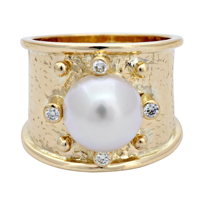 Ring-South Sea Pearl and Diamond